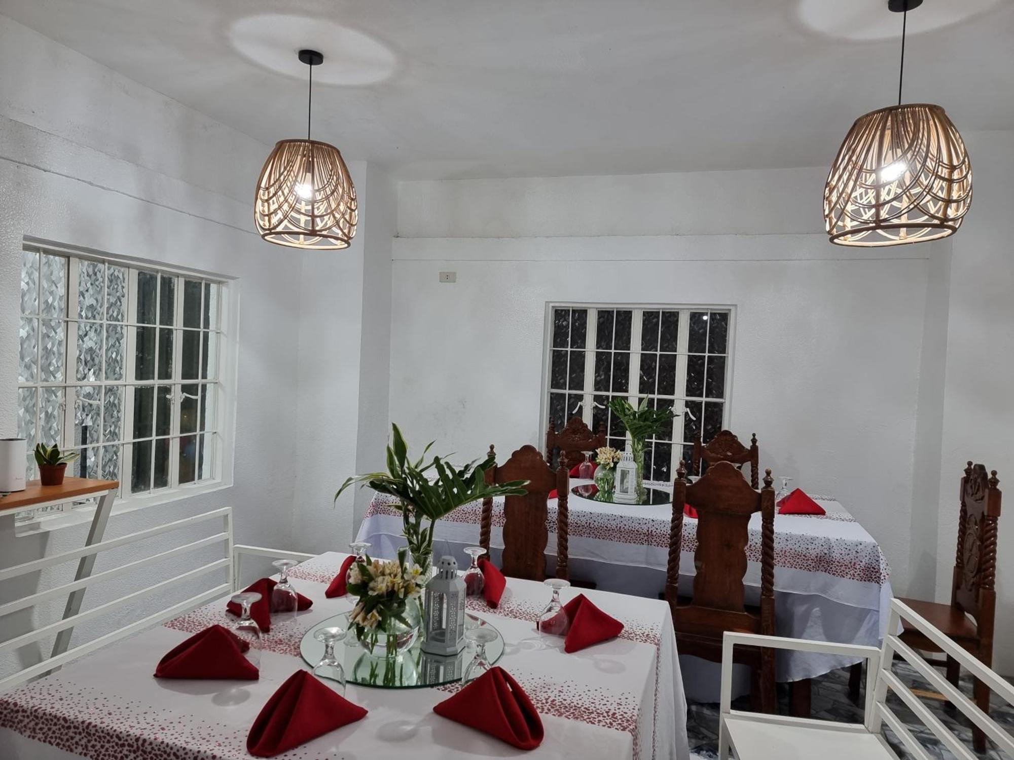 Country Home In Silang Tagaytay Ngoại thất bức ảnh